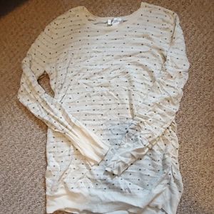 Light maternity sweater